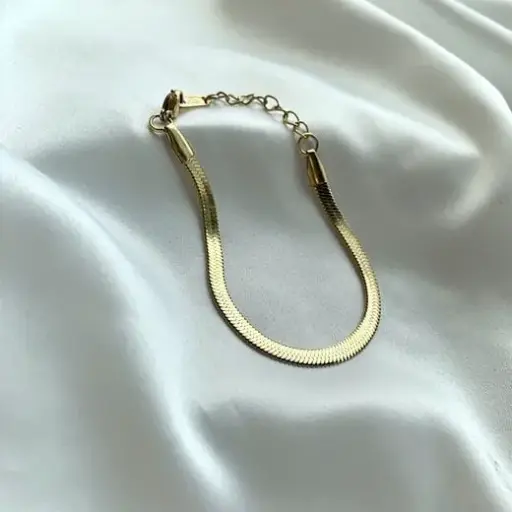 Minimal Vintage Golden Bracelet