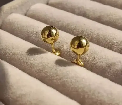 Plain ball stud earrings